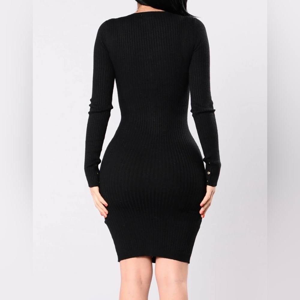 Black Dress - Picture 2 of 10